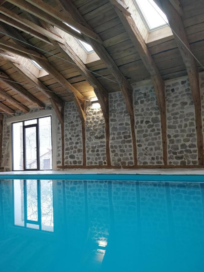 Отель Les Fayettes Montregard Экстерьер фото